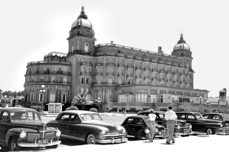 El Hotel Carrasco en 1952. | Centro de Fotografa [MS IMGENES] 