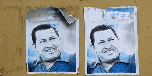 Carteles electorales con la imagen de Chávez el pasado octubre.| Efe