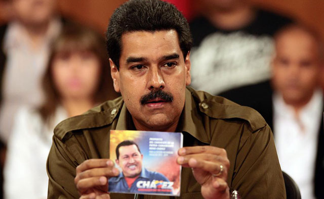 Maduro anoche en el palacio de Miraflores. | Afp