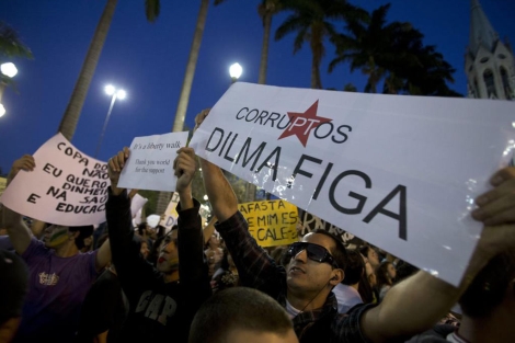 Protestas de los indignados en Sao Paulo. | Efe