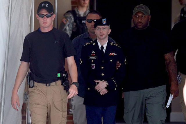 El soldado Manning, a la salida del juicio. | Afp