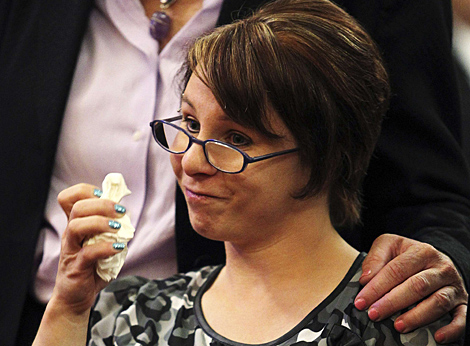 Michelle Knight, una de las secuestradas, durante su intervencin.| Reuters