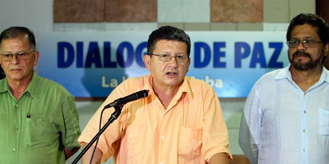 Jorge Torres Victoria, alias 'Pablo Catatumbo', anuncia la 'pausa' del proceso de paz. | Efe