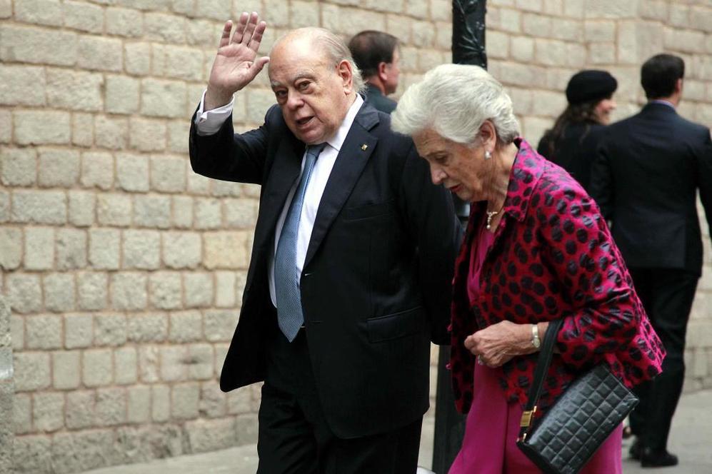 El expresidente de la Generalitat Jordi Pujol y su mujer, Marta...