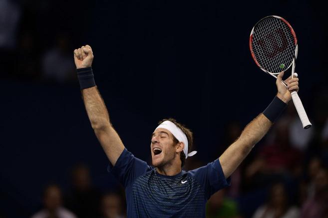 Del Potro celebra la victoria en Basilea frente a Federer.