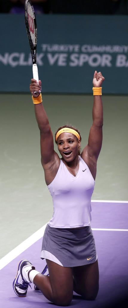 Serena Williams celebra emocionada su triunfo sobre Na Li.