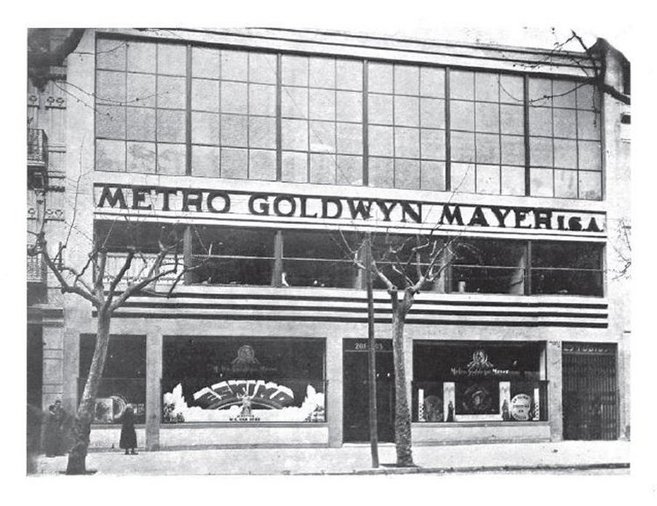 El edificio para los estudios de la Metro Goldwyn Mayer creado en...