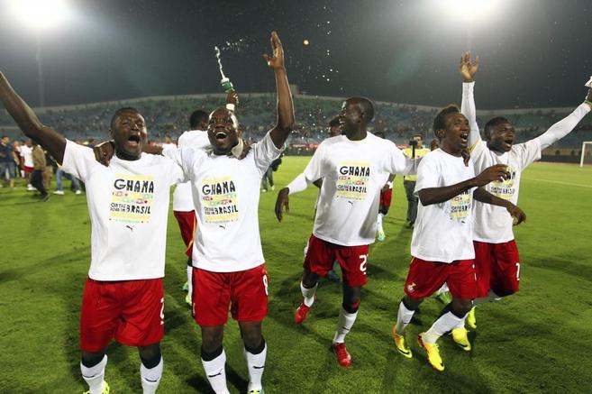 Los jugadores de Ghana celebran la clasificacin para el Mundial en...