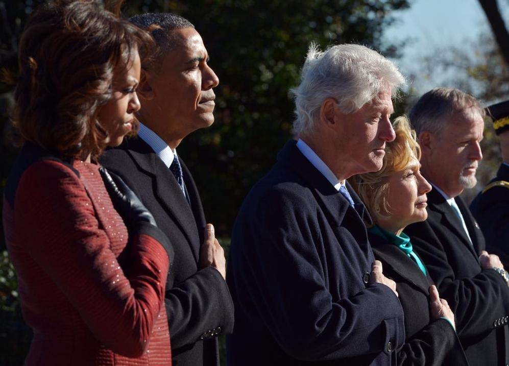 Los Obama y los Clinton, unidos ante JFK