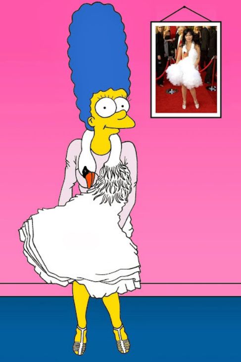 Marge Simpson tambin luce el vestido cisne con el que la cantante...