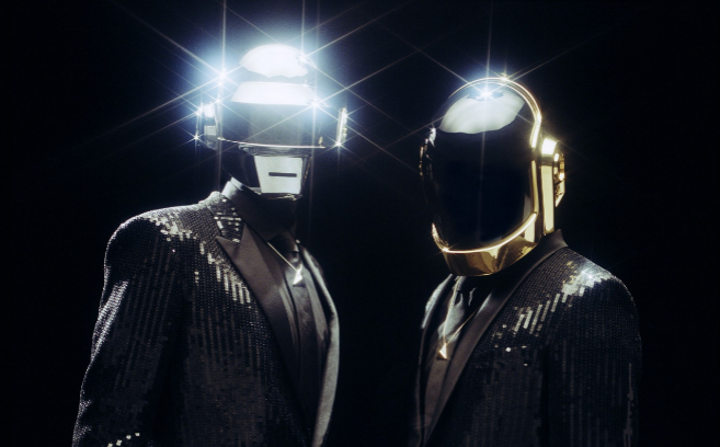 El dúo francés Daft Punk, primer grupo con un Disco de Platino por...