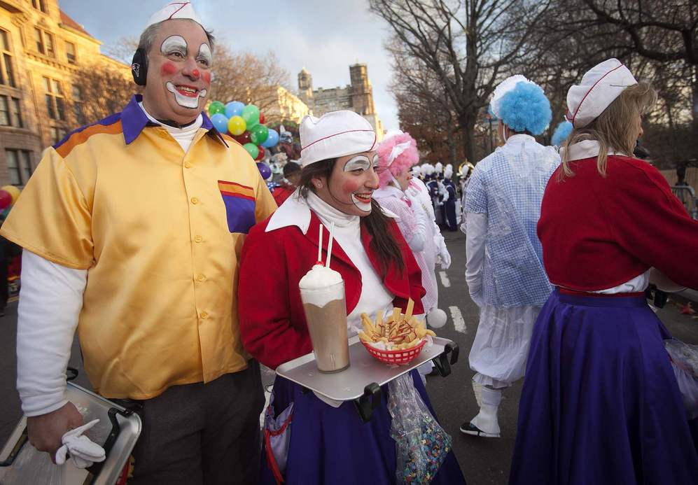 Payasos se preparan para el 87 desfile de Accin de Gracias en Nueva...