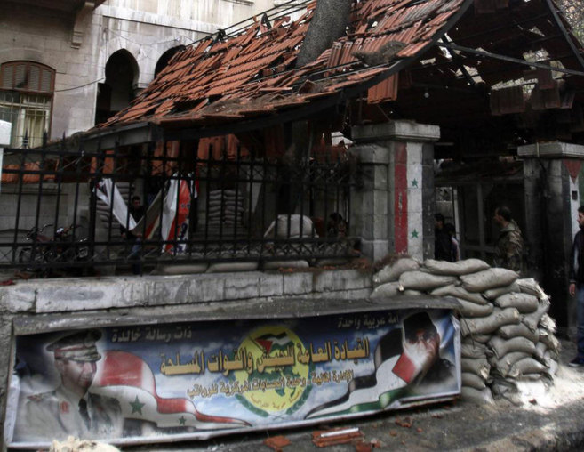 Parte del edificio afectado por la explosin en Damasco.