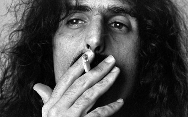 Frank Zappa (1940-1993) en Los ngeles en 1976.