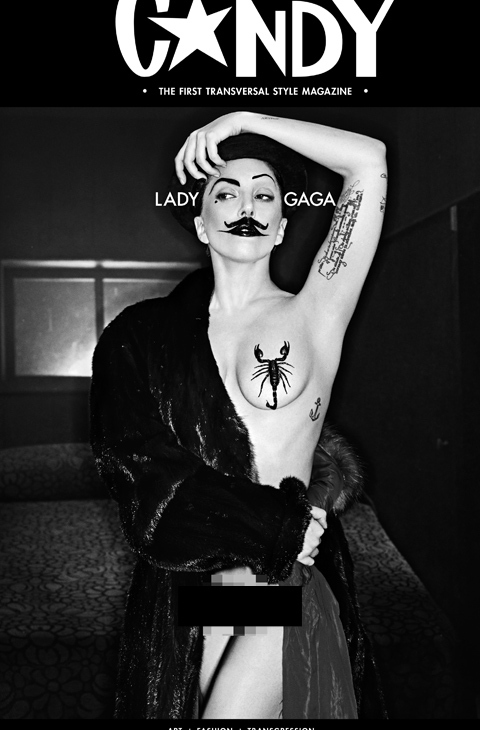 Sin pudor alguno, Lady Gaga no ha dudado en mostrar su cuerpo en la...
