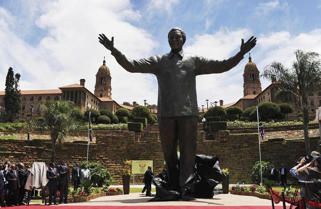 La estatua de Nelson Mandela en Pretoria.