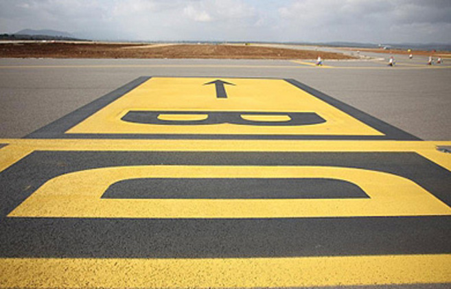 Una de las pistas del aeropuerto de Castelln.