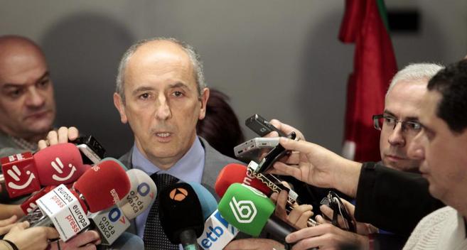 El portavoz del Gobierno vasco, Josu Erkoreka, durante sus...