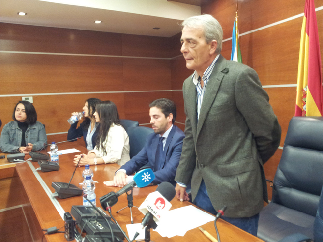 El ex alcalde de Otura, Pedro Cabanillas (PP), condenado por...
