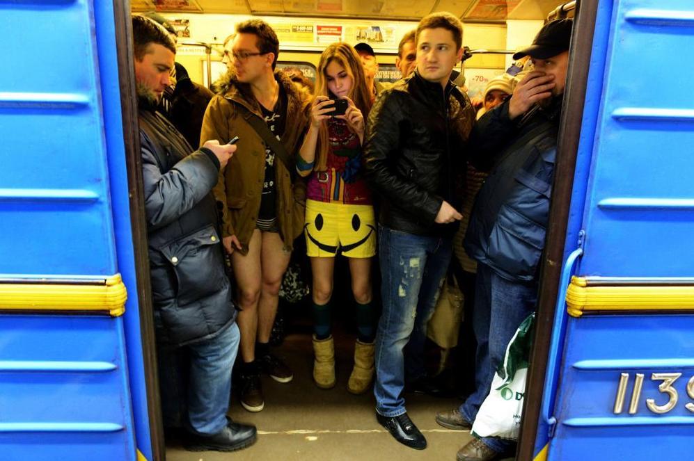 En Kiev, una chica ha elegido unos calzones con un 'smiley' para...