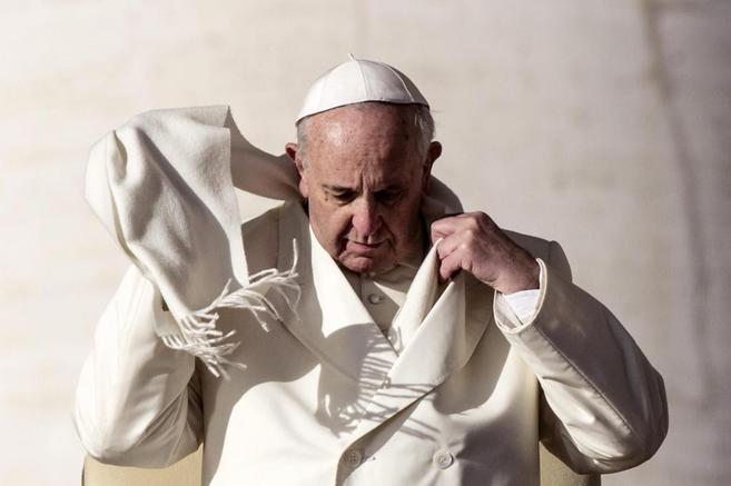 El papa Francisco a su llegada a la plaza de San Pedro del Vaticano...