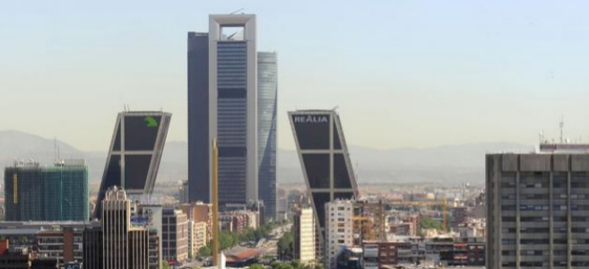 Imagen del Paseo de la Castellana de Madrid, con las torres KIO al...