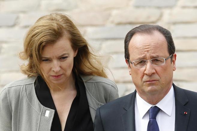 Francois Hollande y Valrie Trierweiler en un acto pblico en...
