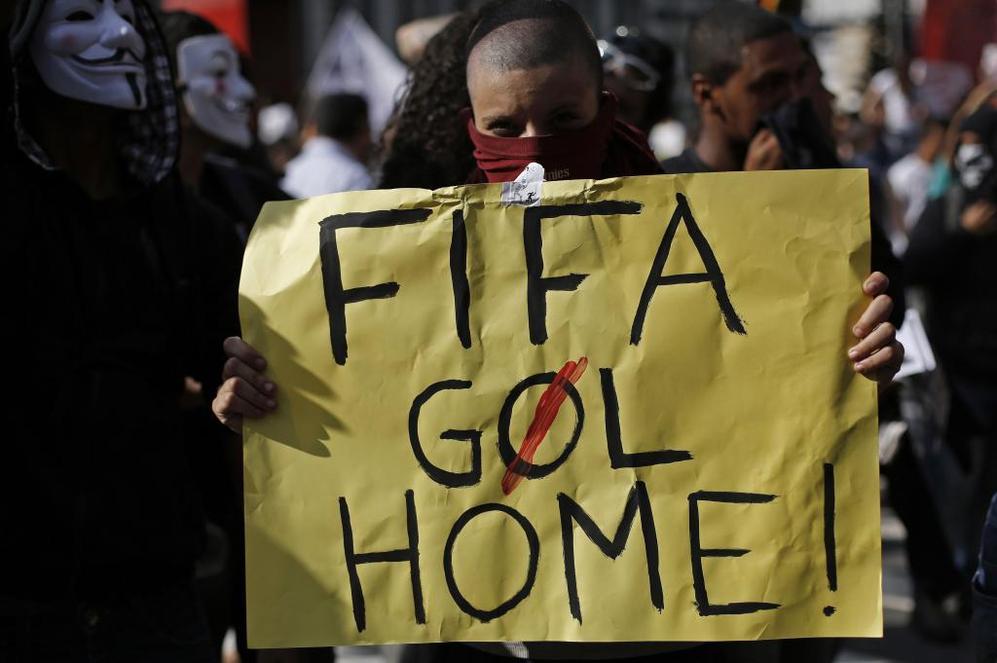 'Fifa, vete a casa'
