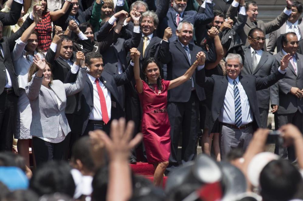 El presidente de Perú, Ollanta Humala junto a la primera dama Nadine...