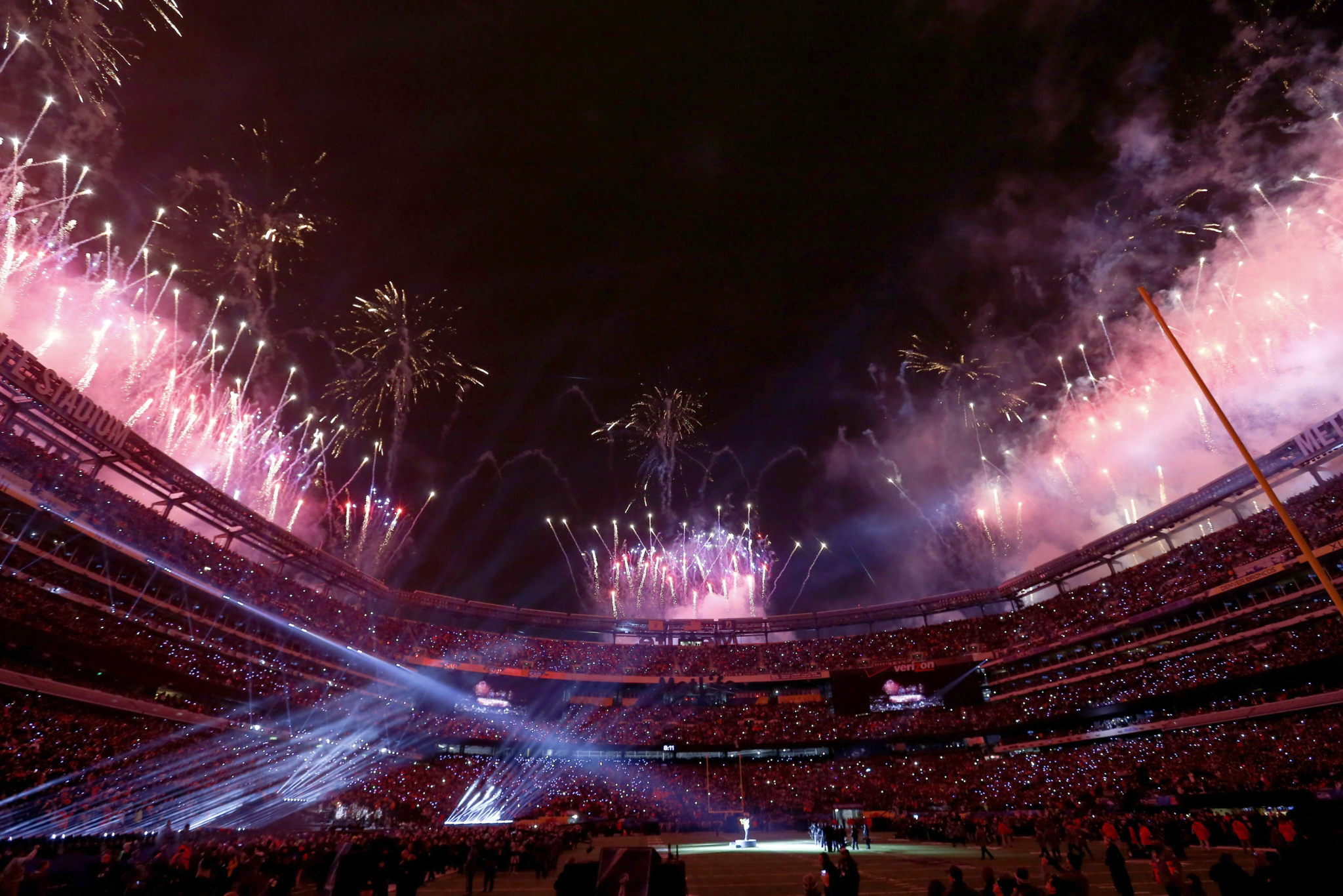 Las fotos de la semana - Los fuegos artificiales ilumin