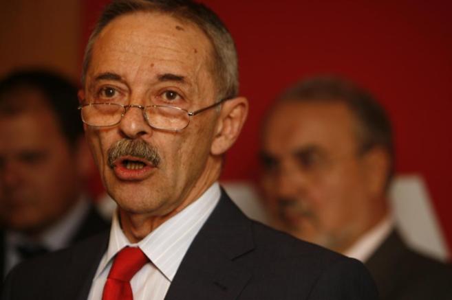 El ex presidente de la CNMV, Julio Segura, durante su toma de...