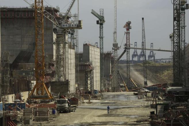 Obras de ampliacin del Canal de Panam, actualmente paralizadas por...