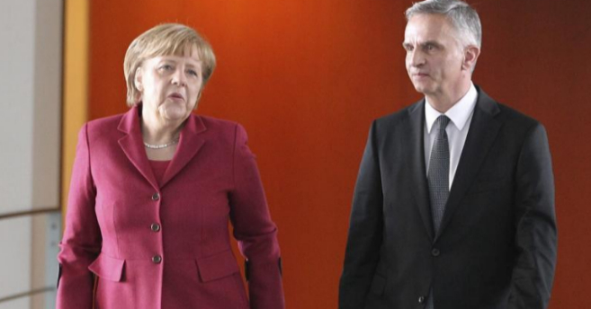 La canciller alemana, Angela Merkel, y el presidente suizo, Didier...