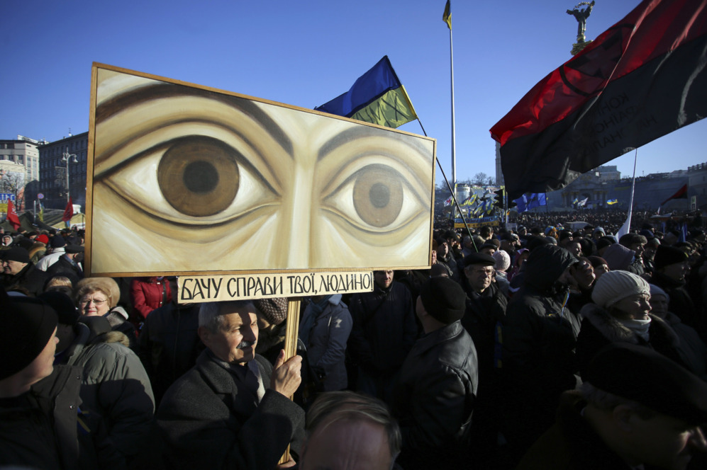 29 de Diciembre de 2013. Manifestantes pro europeos mantienen un mitin...