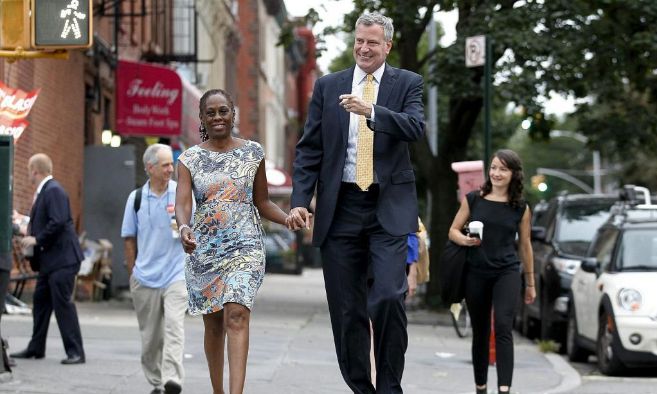 El alcalde y la Primera Dama de paseando el pasado mes de septiembre...