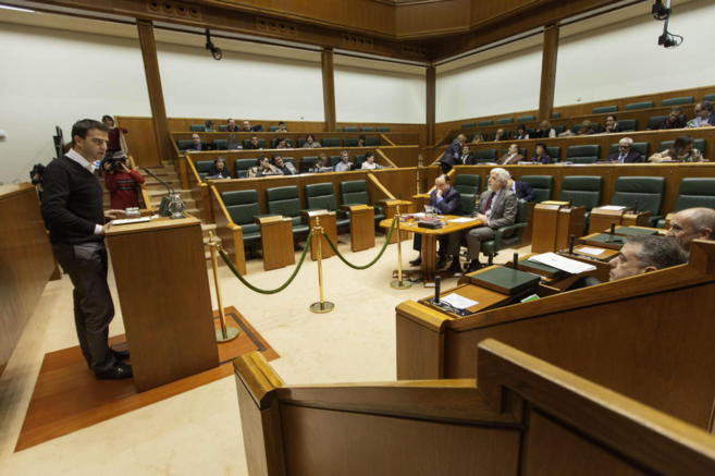 Gorka Maneiro, hoy en el Parlamento Vasco.