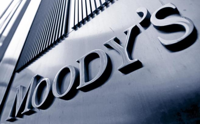 Rtulo de la agencia Moody's en su edificio de Nueva York.