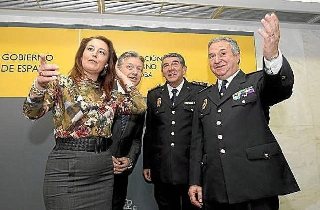 Francisco Perea (derecha) con Miguel Rodrguez Durn y Carmen Crespo...