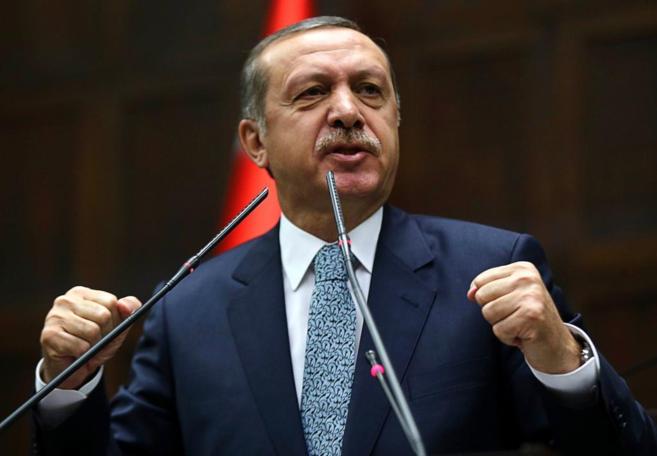 El primer ministro turco, Recep Tayyip Erdogan,durante una sesión en...