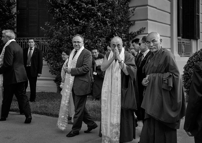 Jordi Carot con Dalai Lama y Wangchen.
