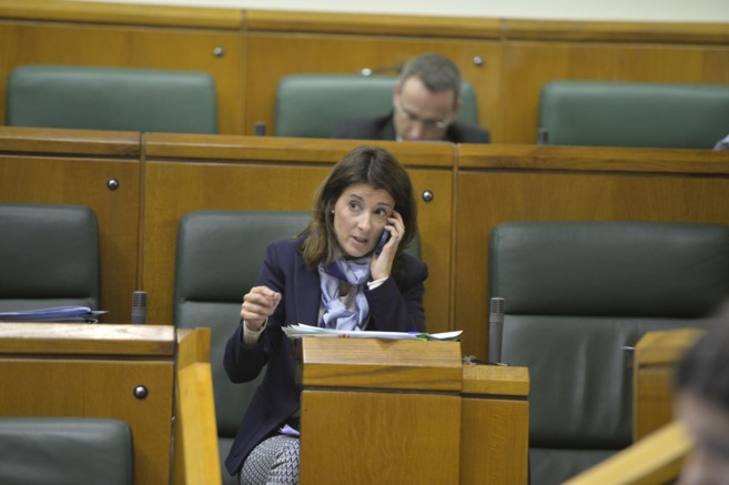 La parlamentaria del PP, Laura Garrido, en su escao.