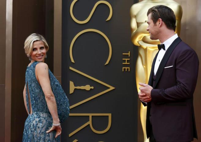 Elsa Pataky y su pareja Chris Hemsworth durante la gala de los Oscar