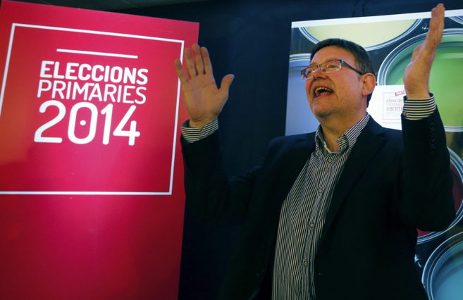 Ximo Puig celebra su eleccin como candidato del PSPV-PSOE a la...