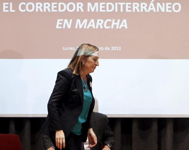La ministra de Fomento, Ana Pastor, en las jornadas en Valencia sobre...