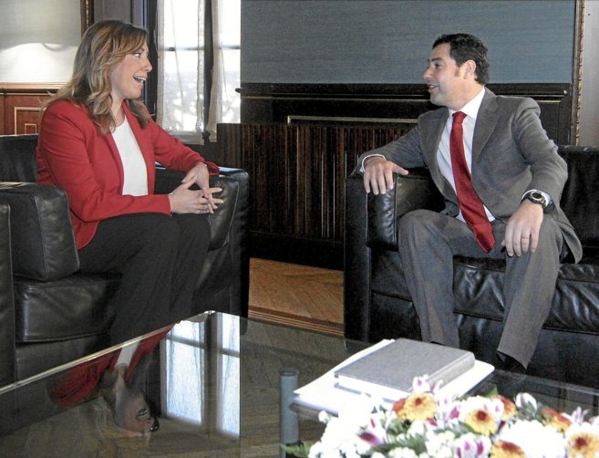 Susana Daz y Juan Manuel Moreno, durante su encuentro en el Palacio...