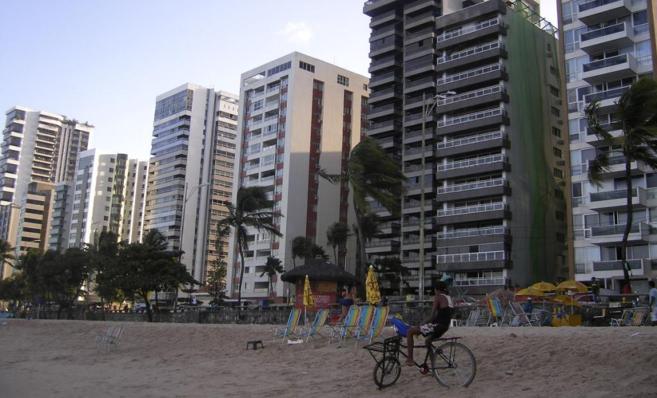 Edificios de viviendas en la ciudad de Pernambuco, en el nordeste de...