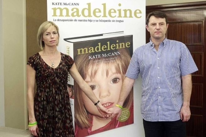 Los padres de Madeleine McCann, en la presentacin del libro sobre su...