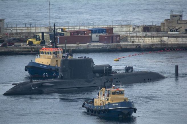 El submarino HMS Astute, a su llegada al puerto de Gibraltar.