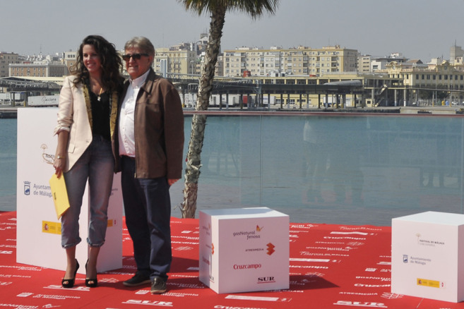Claudia Llosa, con el productor José María Morales, durante la...