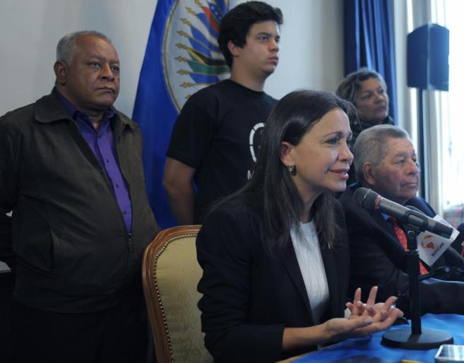 La diputada opositora María Corina Machado, en la rueda de prensa que...